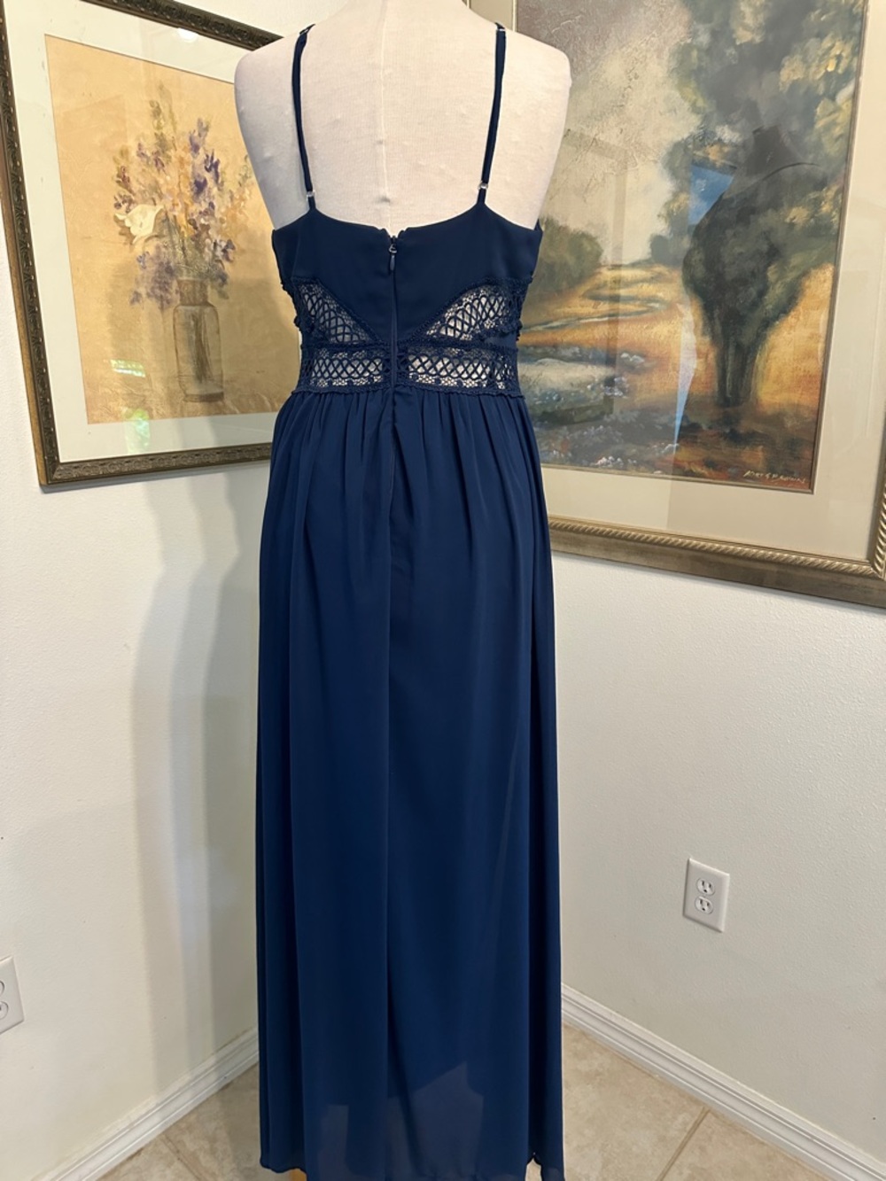 NWT Soieblu Navy Floral/Lace Embroidered Halter Maxi Dress w/Adj Straps -Large - Picture 12 of 15